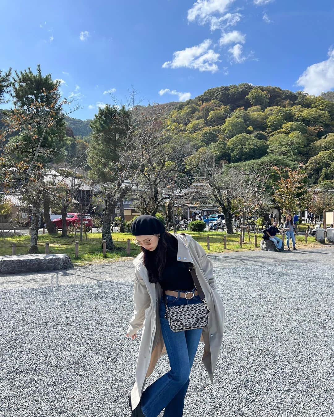 川西莉子のインスタグラム：「⠀ 嵐山🍁 過ごしやすい気温で幸せ🩷」