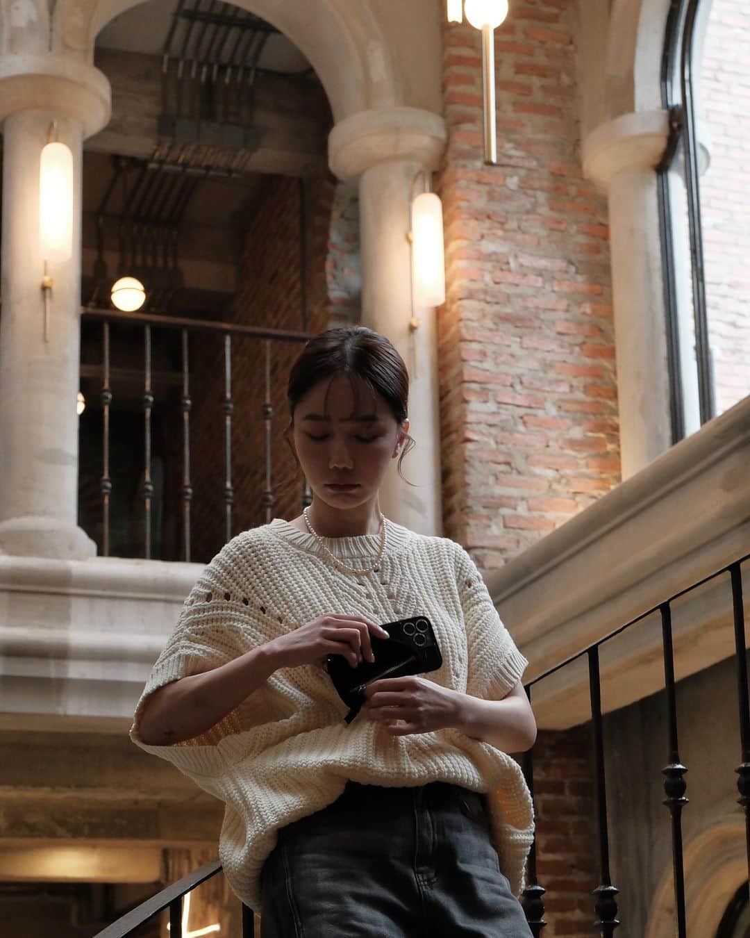 謝琦琦（Kiki）さんのインスタグラム写真 - (謝琦琦（Kiki）Instagram)「漂亮的咖啡廳 懂拍照的朋友 這一趟沒有路人幫拍系列了」11月1日 19時58分 - kikihsieh
