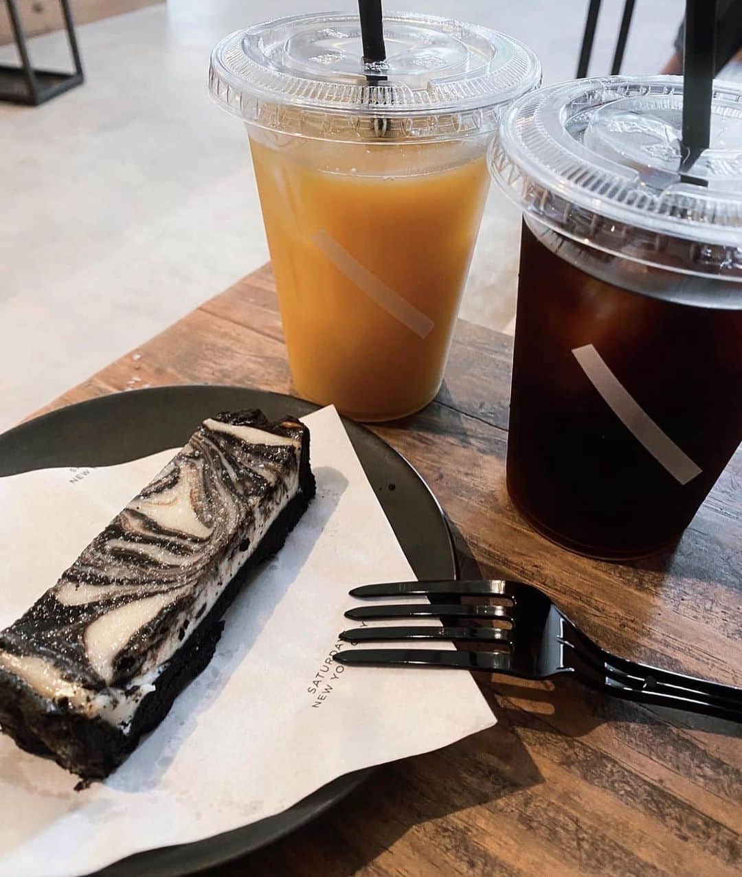 小串未来のインスタグラム：「🖤」