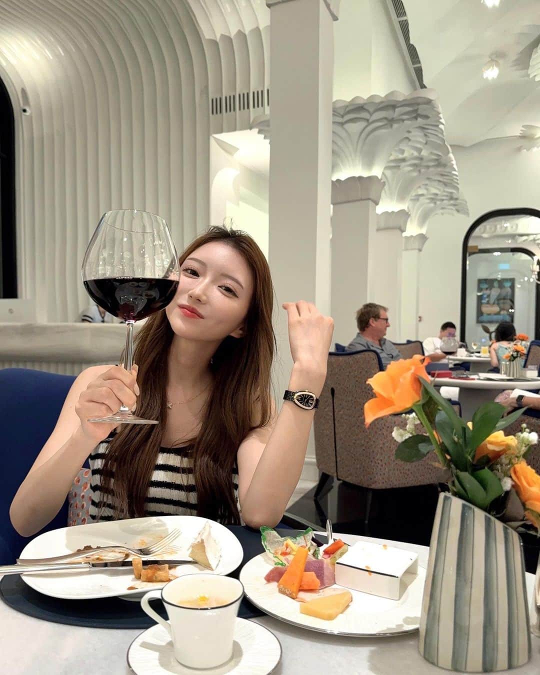 AYUさんのインスタグラム写真 - (AYUInstagram)「OFF⇔ON🇹🇼🫨🇻🇳🍷  #台湾観光 #台湾美食 #士林夜市 #士林美食」11月1日 20時04分 - ayuchosuu