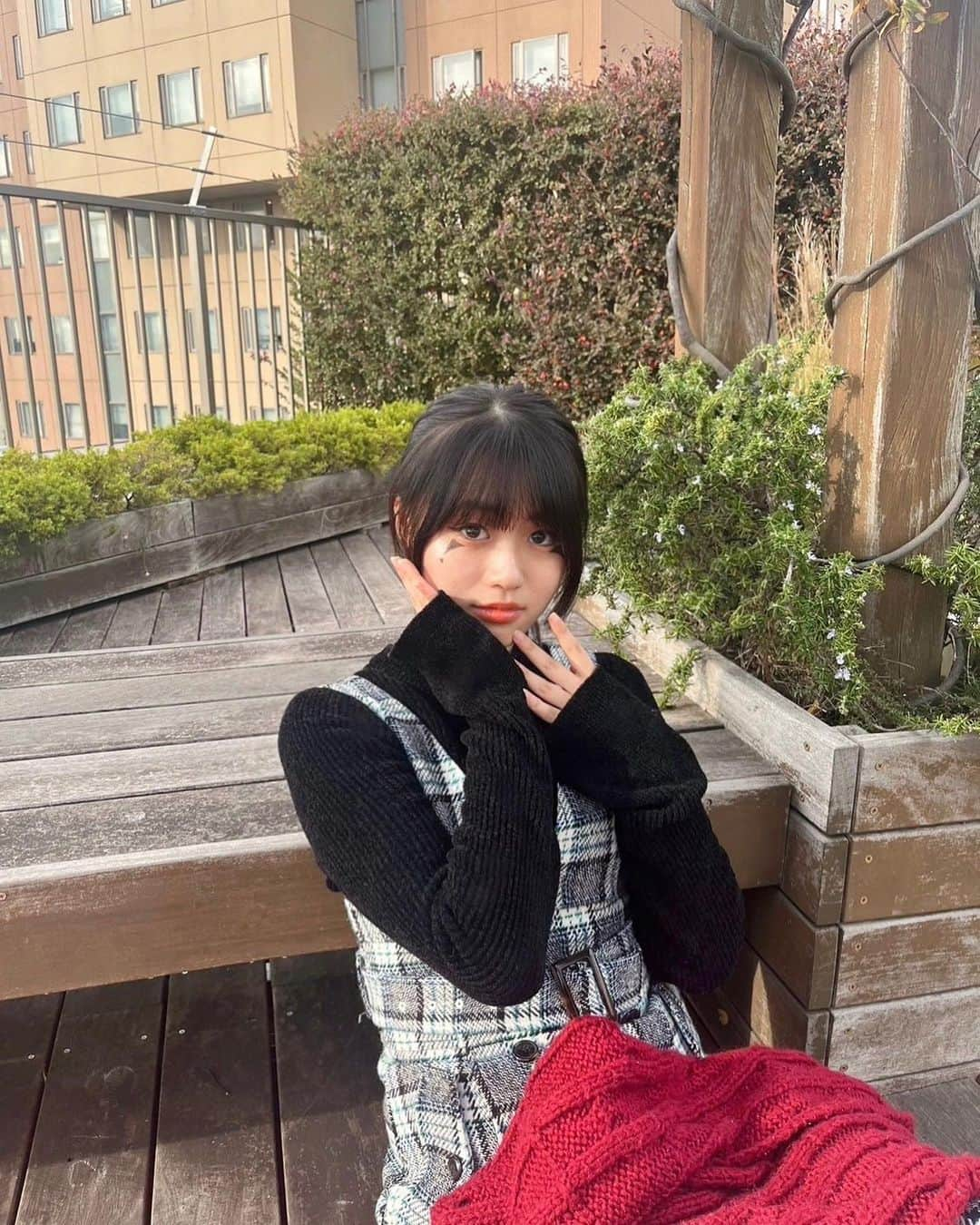 多田成美さんのインスタグラム写真 - (多田成美Instagram)「大学の友達とハロウィンパーティしました🧡🖤 ハロウィンな感じなくてほぼピクニックだったけど…楽しかったから良しです!!笑  いっぱい写真撮ったのでまた載せます🤭  #Halloween #ハロウィン」11月1日 20時16分 - narumitada_official