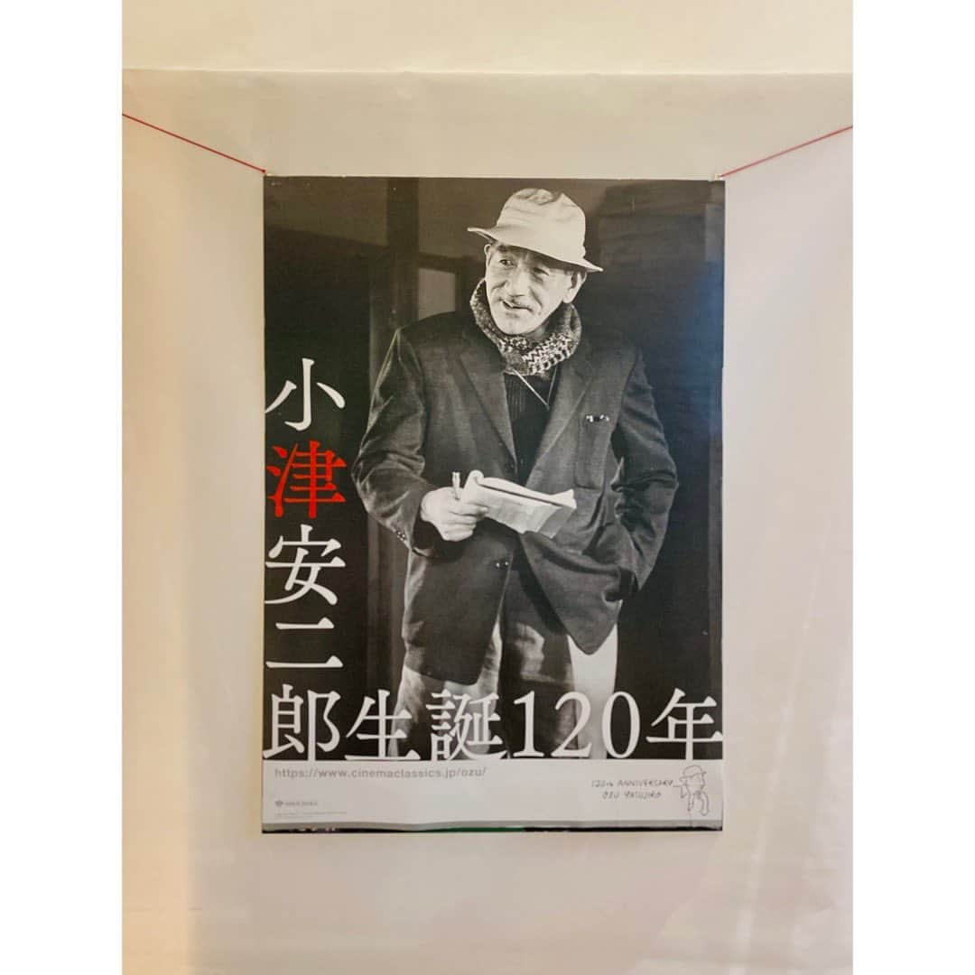 吉野史桜さんのインスタグラム写真 - (吉野史桜Instagram)「#小津安二郎生誕120年  #企画展  #銀座松竹スクエア   生誕120年かぁ😳  兄と同じ12月12日生まれ💫 そして誕生日に亡くなったそう  私は 『東京物語』と『晩春』 が好き😊  会場ではドキュメンタリー映画 『小津と語る』が上映されました🎞️  さまざまな国々の映画監督が 小津監督を愛をもって語っていたよ〜✨」11月1日 20時17分 - shionyoshino