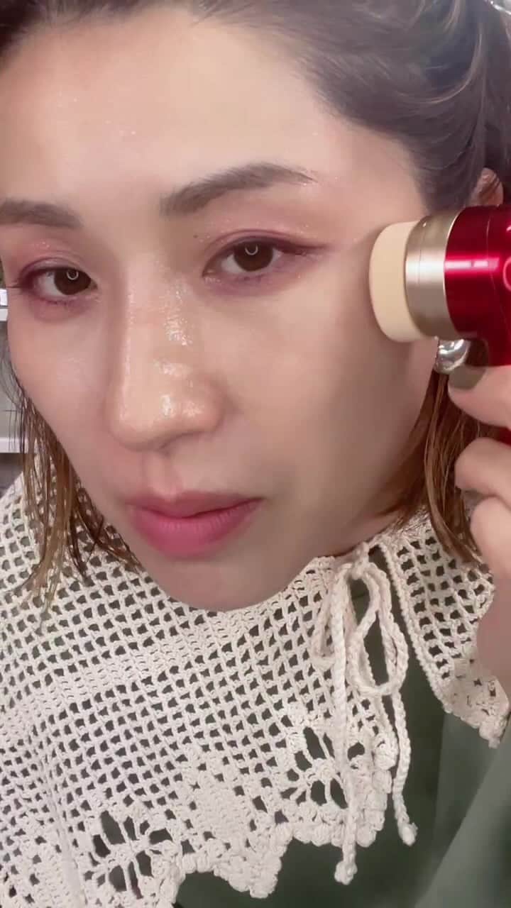 のインスタグラム：「定例LIVE♡ ダイソー＆Yahooショッピング 購入品開封👍  ・ダッカール ・ふにゃぽよスポンジ ・USBホットカーラー ・振動ファンデーション」