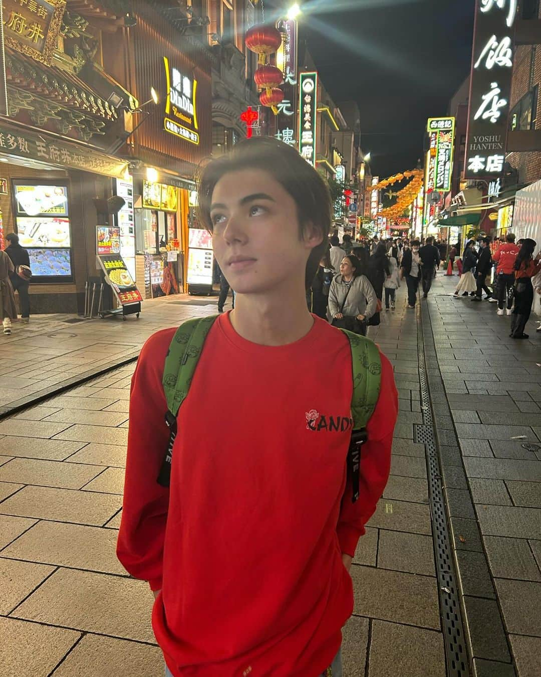 翔さんのインスタグラム写真 - (翔Instagram)「横浜中華街行ったよ〜  Went to China town in Japan  #中華街食べ歩き  #横浜   @candy_yoshie」11月1日 20時19分 - sho0509official