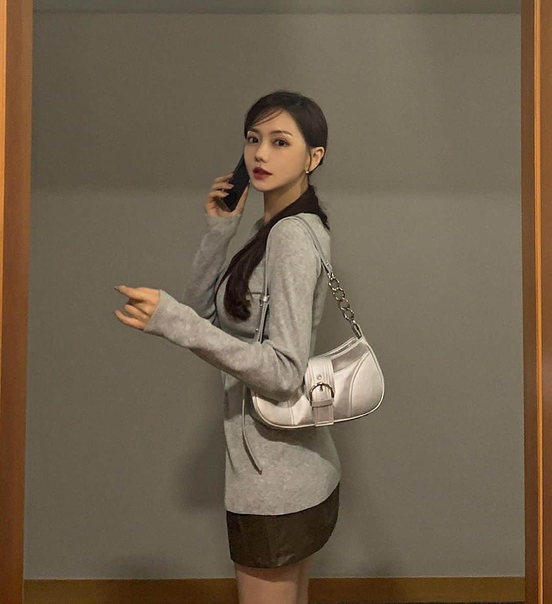 ソアのインスタグラム：「내새끼 모앤백🖤🩶」