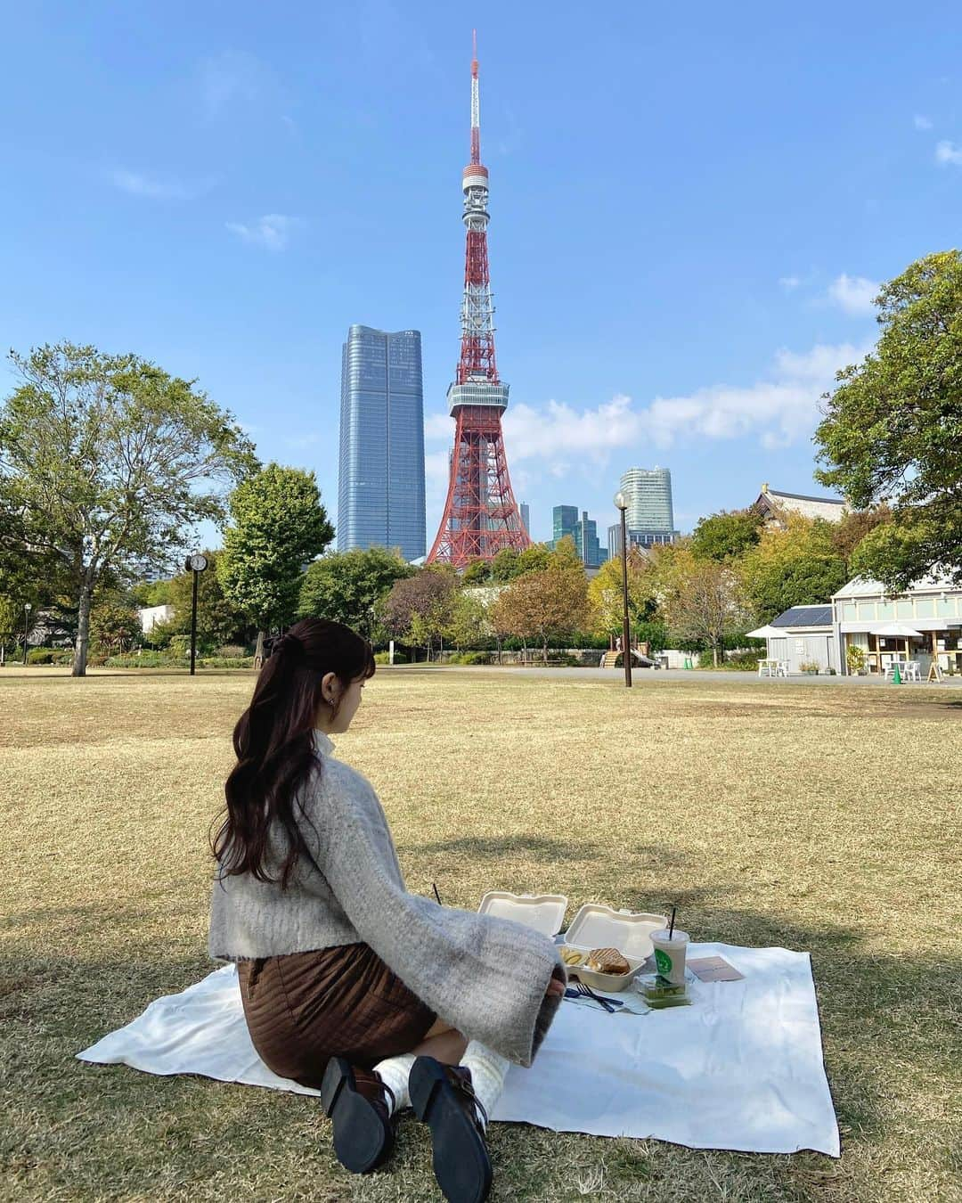 中村真凜さんのインスタグラム写真 - (中村真凜Instagram)「picnic day 🧺🥐✨」11月1日 20時24分 - marimero1121