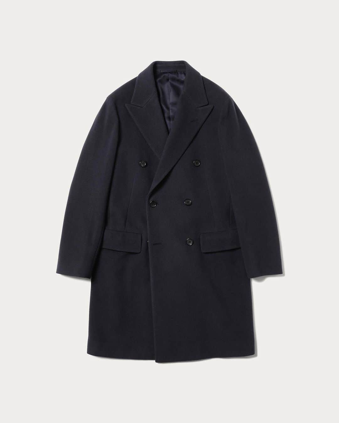 UNITED ARROWS さんのインスタグラム写真 - (UNITED ARROWS Instagram)「冬の新作とルックをご紹介する ＜2023 Winter Collection＞が公開中。 「ブリティッシュ・トラッド」をテーマに、英国の伝統と日本の自由な感覚をミックスした、時代を超えて愛される新たなスタンダードを提案しています。  Coat by UNITED ARROWS ¥94,600  Muffler by Joshua Ellis ¥75,900  Jacket by UNITED ARROWS ¥74,800  Sweater by UNITED ARROWS ¥23,980  Trousers by UNITED ARROWS ¥17,930   #UnitedArrows #UnitedArrowsMen #JoshuaEllis #ユナイテッドアローズ　 #ジョシュアエリス」11月1日 21時00分 - unitedarrows_official