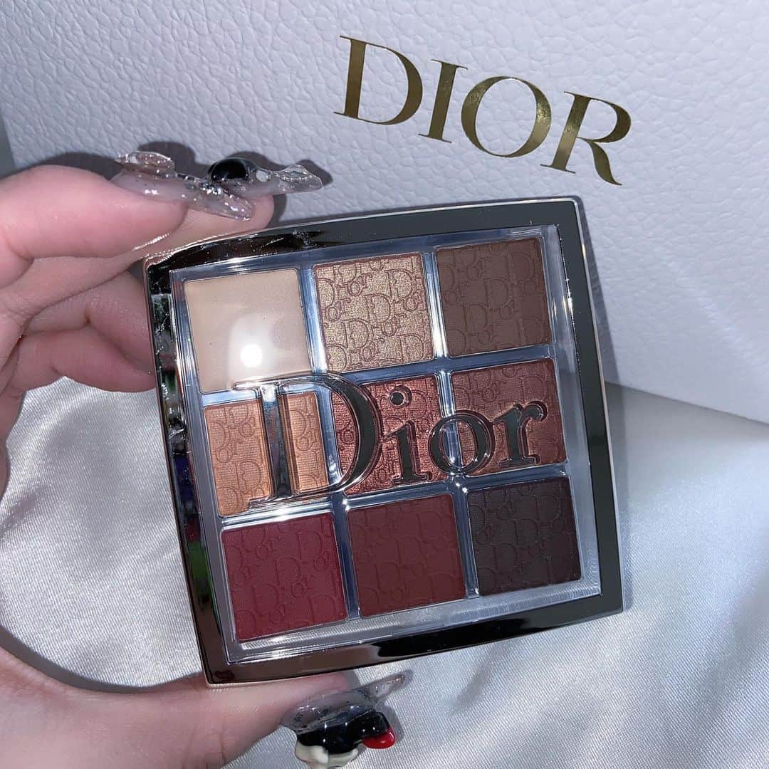 紫苑りんかのインスタグラム：「秋はこれで決まり〜🫶🏻🫶🏻🫶🏻 . . . . #dior」