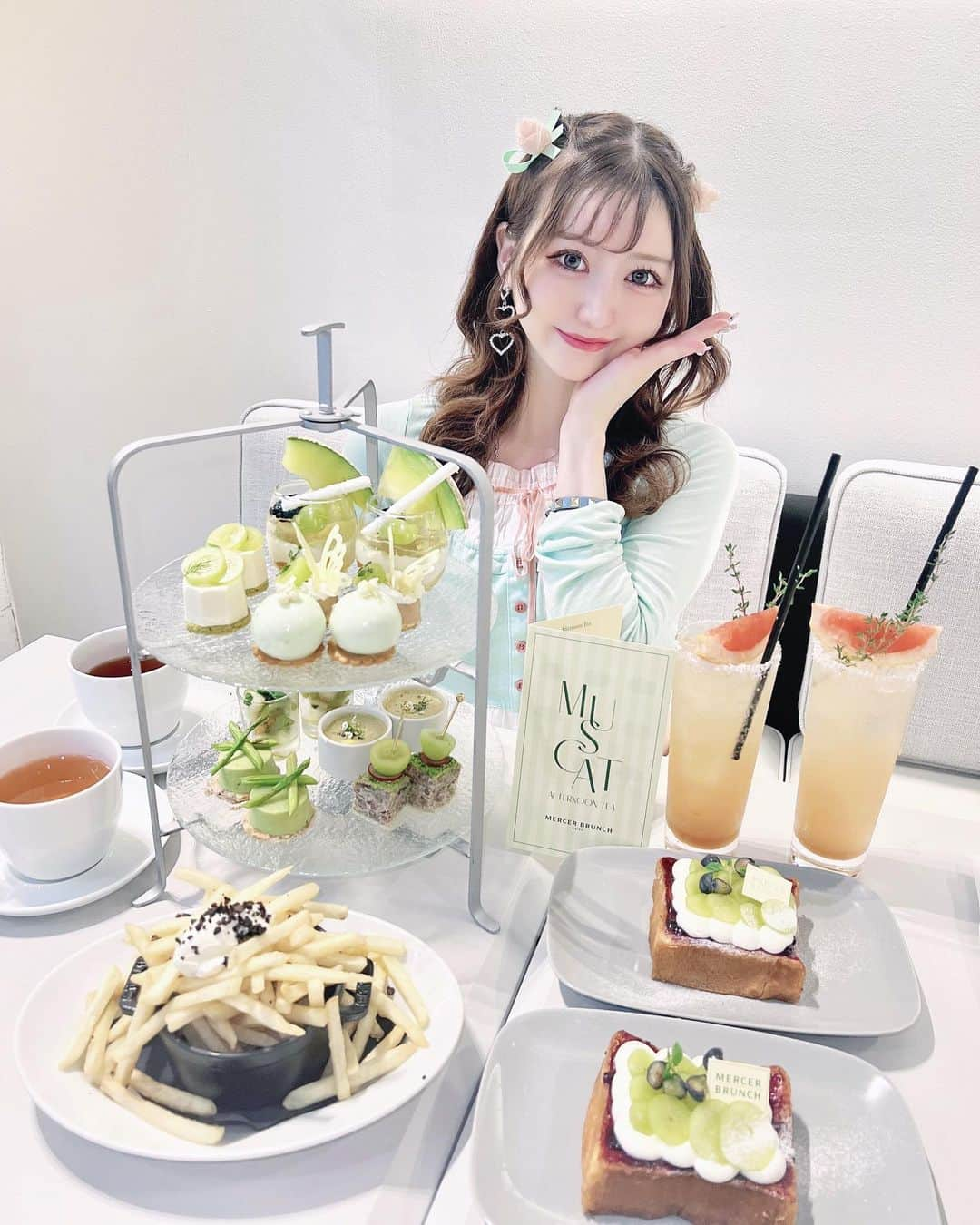 あいにゃんのインスタグラム：「マーサーブランチ恵比寿は初⋆⸜💚⸝‍⋆  ︎︎ ︎︎︎ ︎︎︎ ︎ ポテトがついてるのアフヌンでありがたすぎる🥹🫶✨  フレンチトーストもすっごく美味しかった^>.<^ * * #mercerbrunch #afternoontea #sweets #マーサーブランチ #アフタヌーンティー #アフタヌーンティーセット #アフヌン #東京アフタヌーンティー #東京カフェ #恵比寿カフェ #恵比寿 #キャバ嬢  #コンカフェ #コンカフェ嬢 #アイドル #サロモ #サロンモデル #instagood #instalike #loveislove #follow」