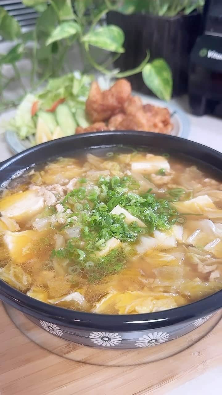のインスタグラム：「#お疲れ様#晩御飯#おうちごはん #dinner  #唐揚げ#白菜たっぷり麻婆豆腐鍋 #水谷雅子 #水谷雅子の美容の秘訣シリーズ」