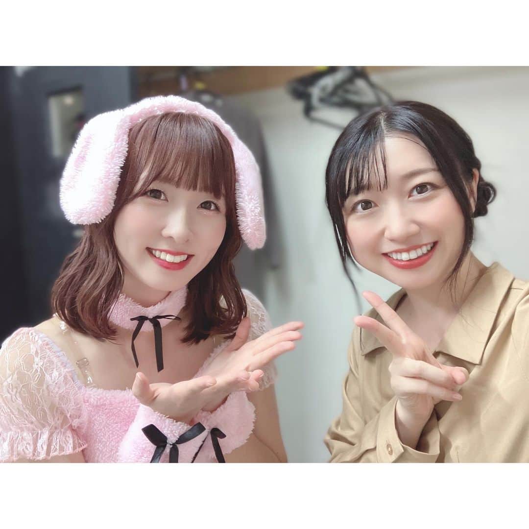 夏目樹里さんのインスタグラム写真 - (夏目樹里Instagram)「昨日は〜 MISSIWさん主催❣️ 🎃INFINITY FESTIVAL Vol.13～ハロウィンスペシャル～🎃でした！  平日の中、スペードボックス＆ハートランドに駆けつけてくれた皆さん、配信で楽しんでくれた皆さん、本当にありがとうございました〜🥳✌️  ライブ、めっちゃ楽しすぎたよ〜😍  衣装は初のチャイナドレスに挑戦😆🙌  みんな賑やか衣装でテーマパークみたいだった🤭  集合写真も楽屋写真も！ありがとうございました🥰  いつもMISSIWさんからたくさんのご縁をいただいてます🥹👏✨  💡昨日のライブの模様は ツイキャスプレミア配信で 11/7までアーカイブ視聴いただけます🥳（各会場1000円）  私が出演したハートランド配信は↓こちら↓ 是非チェックしてね〜🥰👏  https://twitcasting.tv/c:spadebox2015/shopcart/267545  🎃せっとりすと🎃 Dance Tribe DREAMS（カバー） BLACK&WHITE Love&Peace」11月1日 20時54分 - juri_azure
