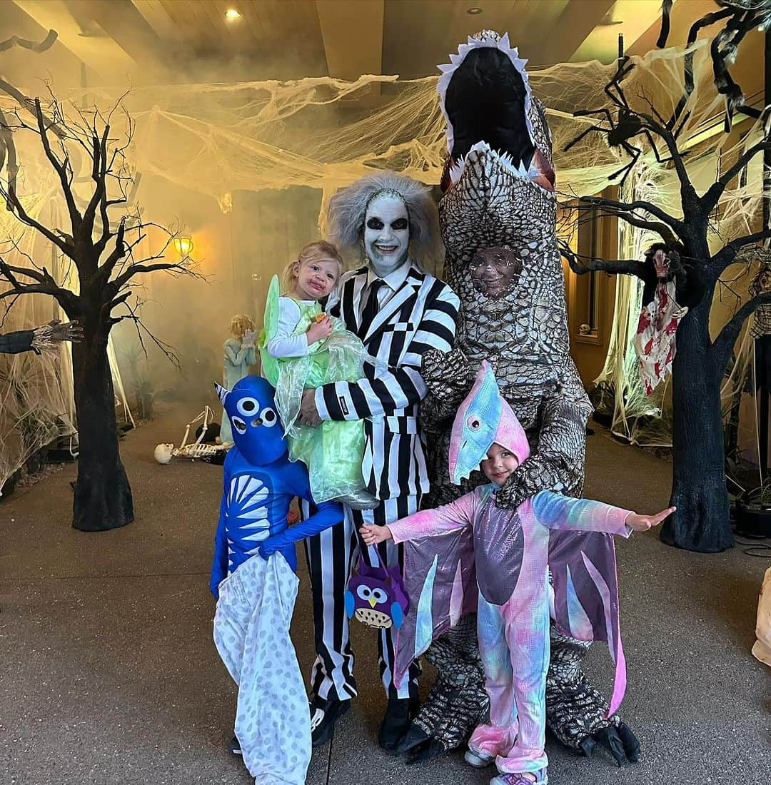 ニック・カーターのインスタグラム：「Happy Halloween 🎃」