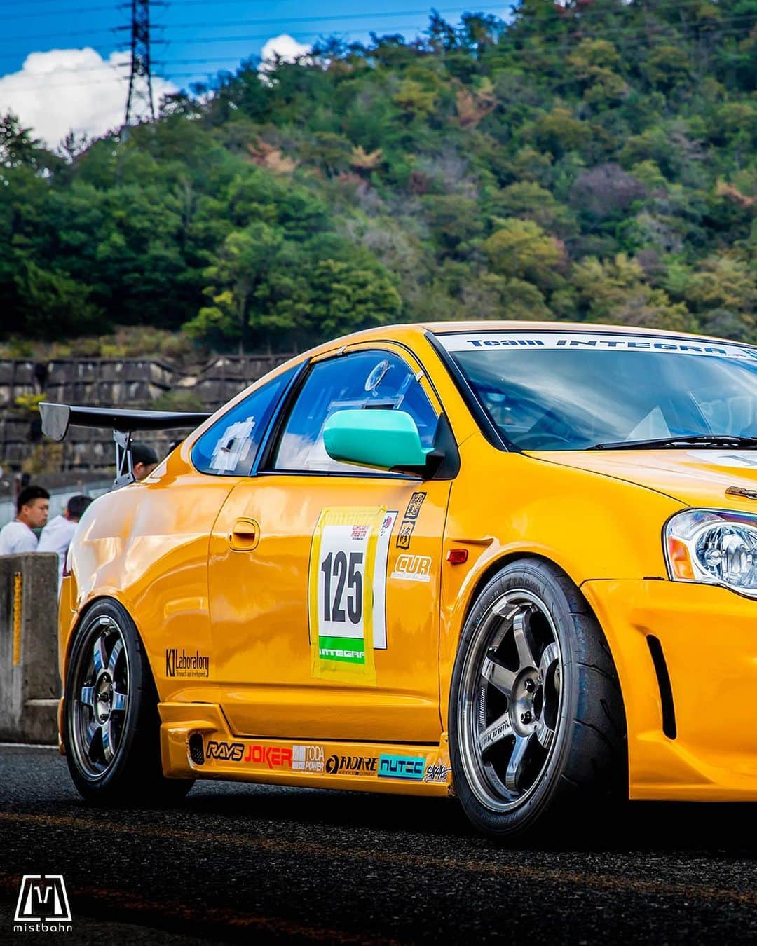 mistbahnさんのインスタグラム写真 - (mistbahnInstagram)「_ JOKER Honda DC5 INTEGRA TYPE R _ 🚗: @masaharu_imuta 📷: @mistbahn _ Shot on Oct-15 2023 🏁 "Circuit Festa ( @circuit_festa_west_japan )" "HONDA ONE MAKE RACE". Central Circuit (Hyogo Japan) _ JP) 2023年10月15日、セントラルサーキットで開催された「サーキットフェスタ ( @circuit_festa_west_japan )」内の「ホンダ・ワンメイク・レース」で撮影。 _ #circuitfesta #circuitfesta2023 #サーキットフェスタ #サーキットフェスタ2023 #hondaonemakerace #ホンダワンメイク #ホンダワンメイクレース #centralcircuit #セントラルサーキット #joker #k1laboratory #andare #autobahnsport恵比寿 #hondaintegra #dc5 #dc5r #dc5integra #itr #インテグラ #ホンダインテグラ #integra #hondaintegratyper #timeattack #timeattackjapan #kseries #k20a  #hondasontrack #te37 #rays」11月1日 21時12分 - mistbahn