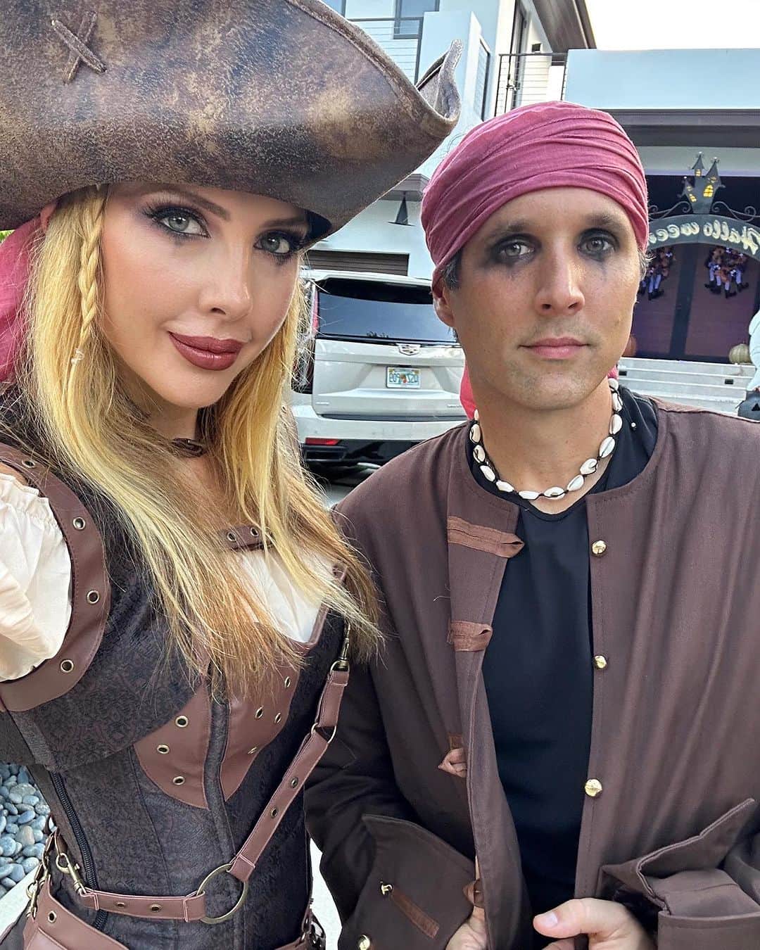 Sascha Barbozaさんのインスタグラム写真 - (Sascha BarbozaInstagram)「Más fotos de ayer😊 disfrutamos muchísimo sobre todo las niñas, gozaron y es lo importante!❤️… yo tengo muchas metas en la vida, pero la principal es llenar la vida de mis hijas de alegrías, hacerlas felices🥰」11月1日 21時19分 - saschafitness