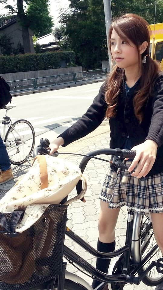 のインスタグラム：「ร้านผักที่ไม่มีคนขายมีจริงที่ญี่ปุ่น !? #ญี่ปุ่นกับบีม #ญี่ปุ่น」