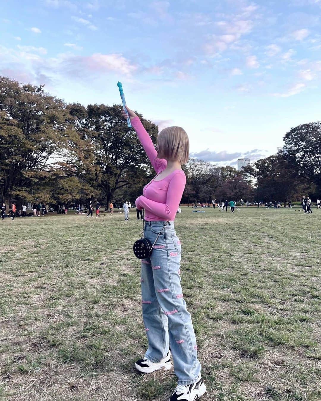 RIKAさんのインスタグラム写真 - (RIKAInstagram)「このジーパン可愛い🫧👚👖💕全身shein🐬」11月1日 21時38分 - fromrika