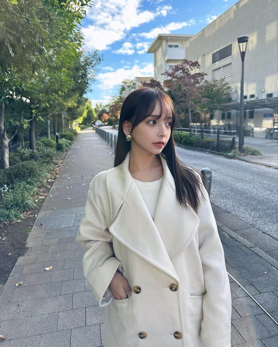 平尾優美花（ゆみちぃ）のインスタグラム：「@n_with_official のコートおろしました🫶🏻 可愛いらしさとお洒落さの、のんちゃんのこだわりがつまったお洋服たち〜！ コートももちろん優勝だった🏅❤︎」