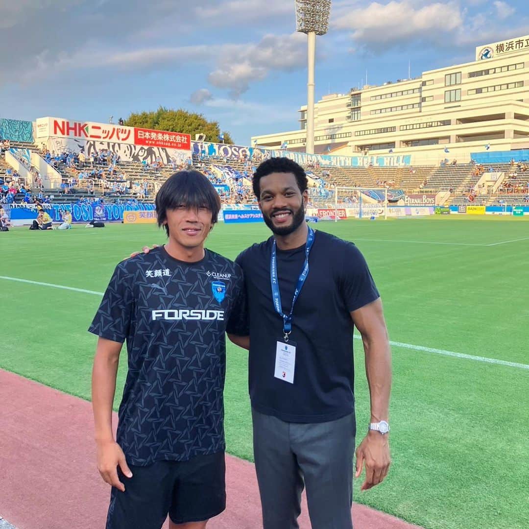 カルフィン・ヨン・ア・ピンさんのインスタグラム写真 - (カルフィン・ヨン・ア・ピンInstagram)「I’ll be participating in the farewell game of one of Japans biggest legends Nakamura!! It will be a start studded event and already sold out! #blessed」11月2日 16時30分 - calvinjongapin