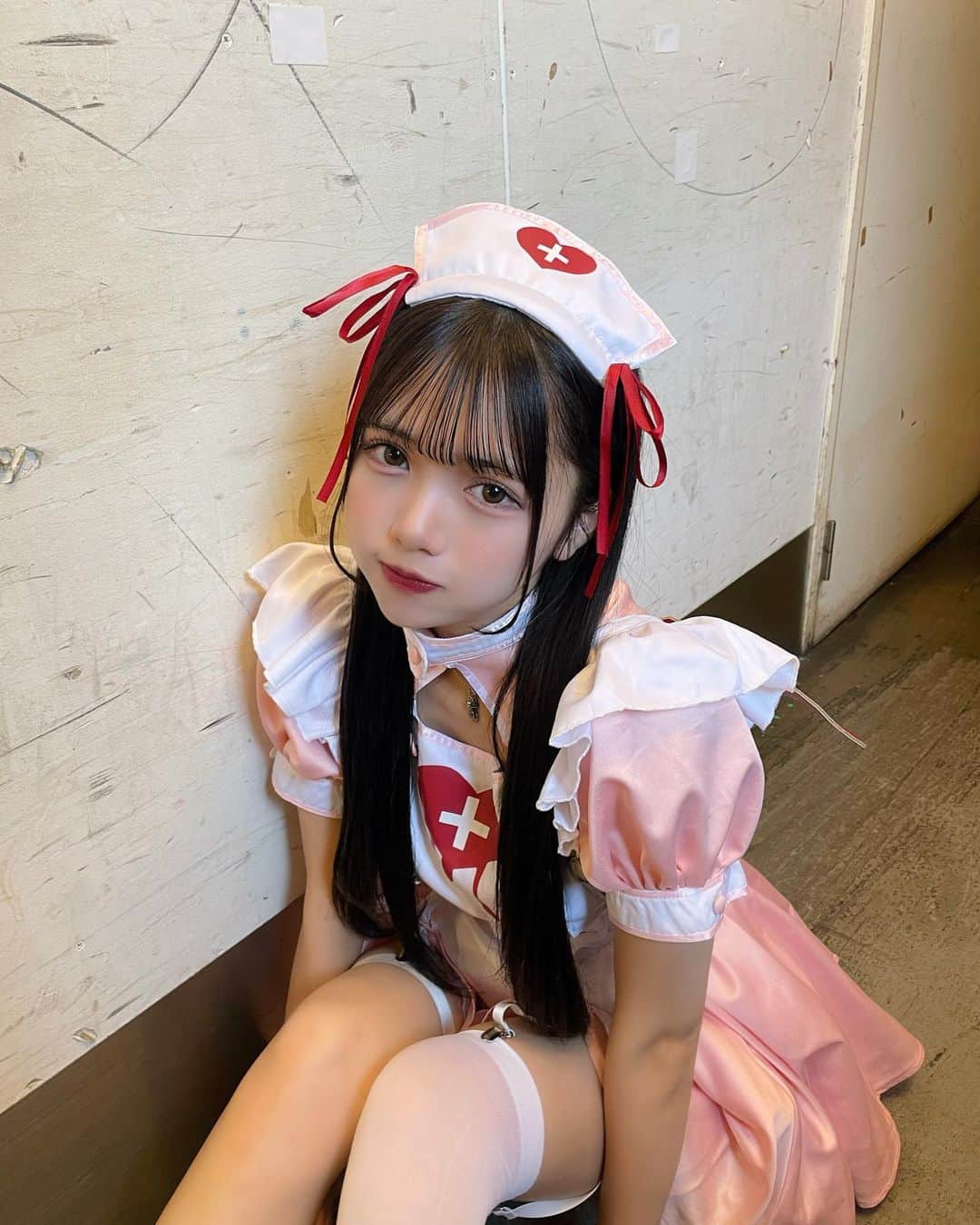 津代美月さんのインスタグラム写真 - (津代美月Instagram)「. 今年のハロウィンちゃんたち 👻❤︎♩  もうすぐクリスマスが来ると思うと  震える 寒そうでも世界が可愛いくなるのはとても楽しみ 女の子も可愛いし ^_^💌　コスもまた着れるし^_^💌　楽しみでしょ？  #ハロウィン #sugar  #コスプレ #clearstone」11月1日 21時51分 - __tsushiromizuki