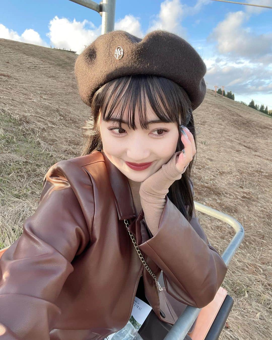 河﨑莉奈さんのインスタグラム写真 - (河﨑莉奈Instagram)「11月🤎🍂🌰🌾  セルカ多めですჱ̒⸝⸝•̀֊•́⸝⸝)  何枚目が好きですか？」11月1日 21時52分 - rinya5588