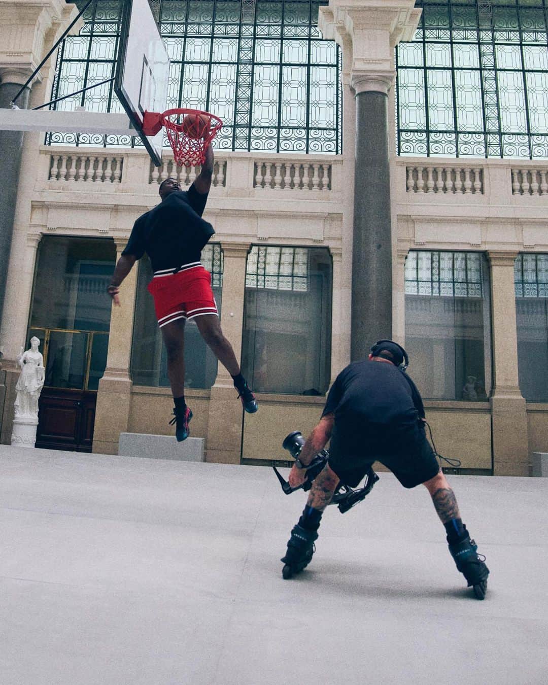 Jordanのインスタグラム：「The world doesn’t decide what @zionwilliamson is capable of. He does. #Beyond」