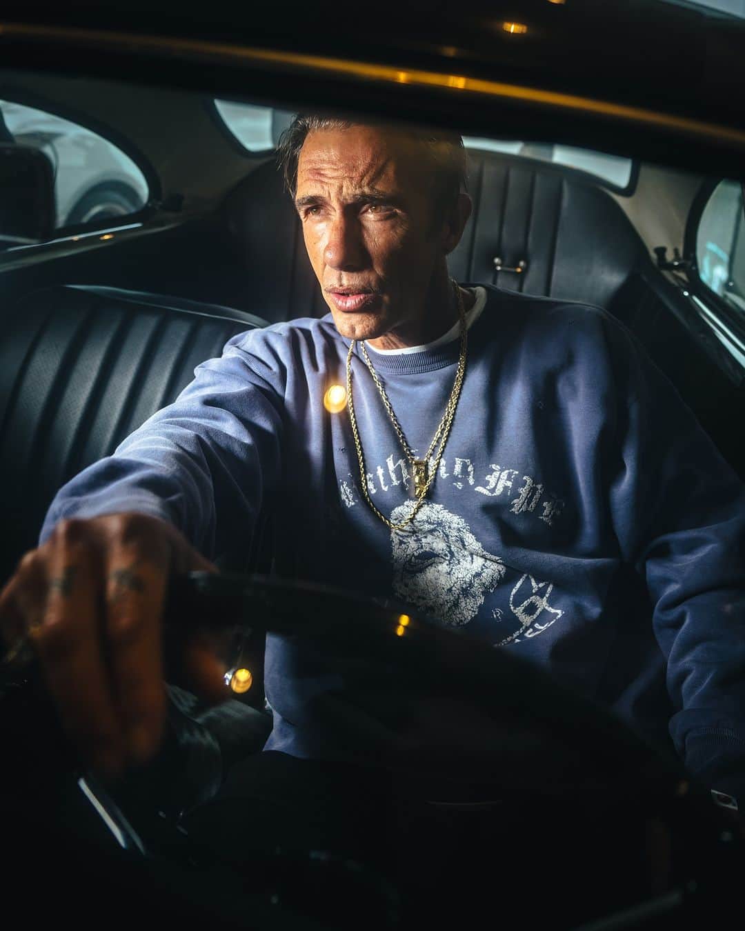 ア ベイシング エイプのインスタグラム：「A BATHING APE® will launch its second collaboration item with ©SAINT Mxxxxxx, created by Yuta Hosokawa and Cali Dewitt. The new crewneck sweatshirt will feature a graphic on the front and back, inspired by BAPE®︎'s classic college logo, arranged in the unique style of ©SAINT Mxxxxxx.    The crewneck is a ©SAINT Mxxxxxx original with a supple, thick, and contemporary silhouette, with a very detailed and authentic vintage treatment, including distressing, color fading, and cracking in the print.   The collaboration item filled with the passion of both brands will be available at authorized A BATHING APE® and SAINT Mxxxxxx stores and the BAPE.COM WEB STORE from Saturday, November 11th, 2023, for early release at the Hankyu Umeda's pop-up store, from Friday, November 3rd.  Model: Cali Dewitt (@caramelbobby) Photographer: RK(@rkrkrk)  @saint_mx6_official @caramelbobby  #bape #abathingape #saintmxxxxxx」