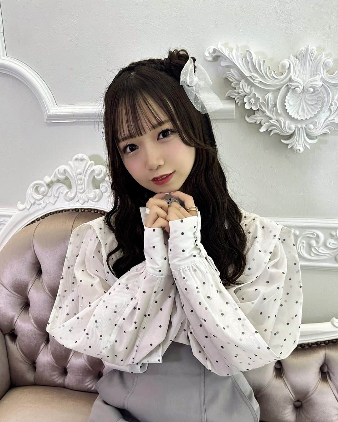畑美紗起のインスタグラム：「かわちの魔法🪄🎀💕 こういうのもすきかな？(୨୧ᵕ̤ᴗᵕ̤)  #ヘアアレンジ #畑美紗起 #ヘア #量産型 #量産型女子 #アイドルヘア #hair #hairstyles #hairarrange #girly #instagood #me #shooting #japanese #japanesegirl」