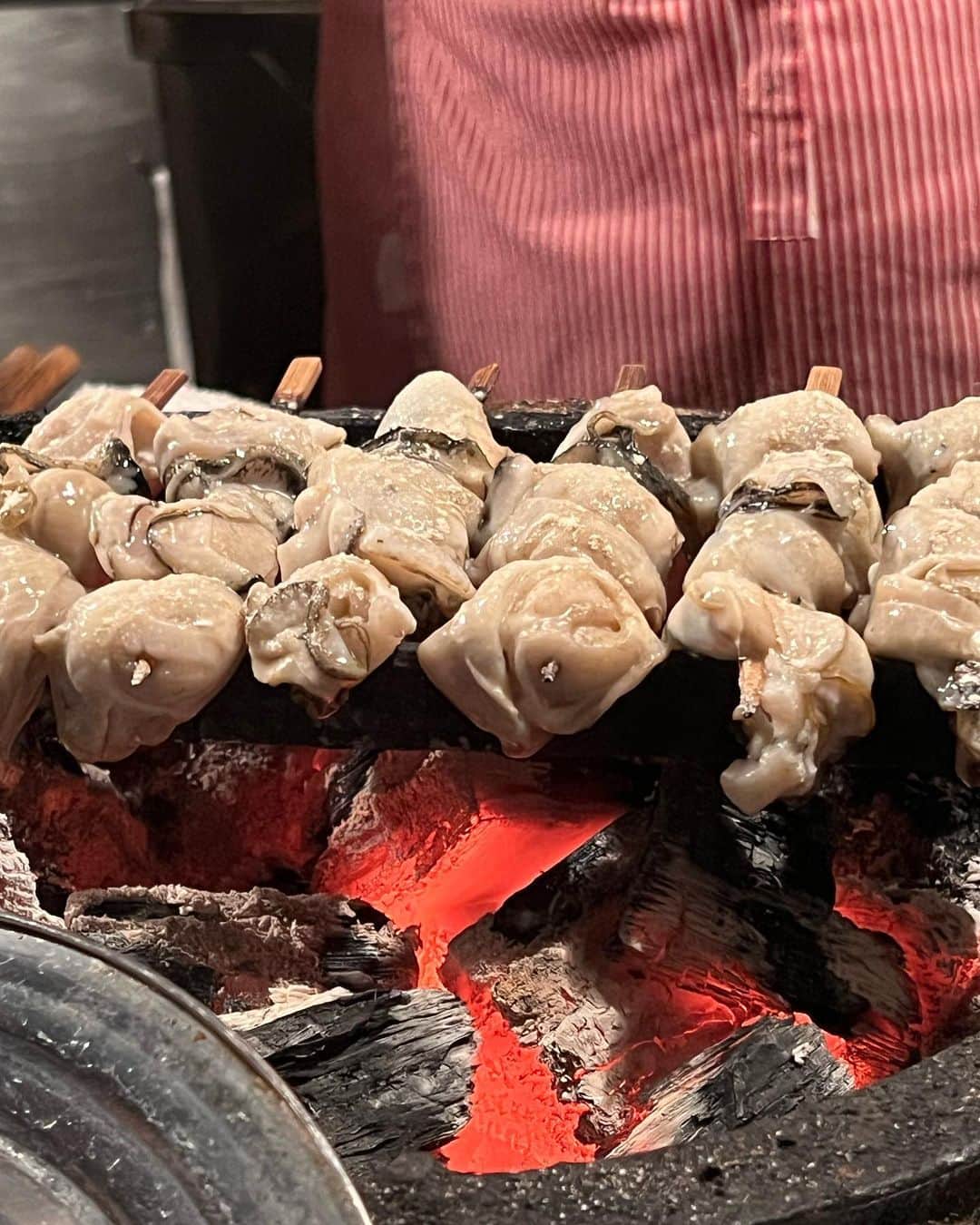 岸本加世子さんのインスタグラム写真 - (岸本加世子Instagram)「牡蠣が始まったので三河屋へ。半生の牡蠣がジューシーで絶妙な塩加減。 わざわざ東京から行く価値があります。#三河屋#静岡おでん#やついいちろう」11月1日 22時01分 - kayokokishimoto
