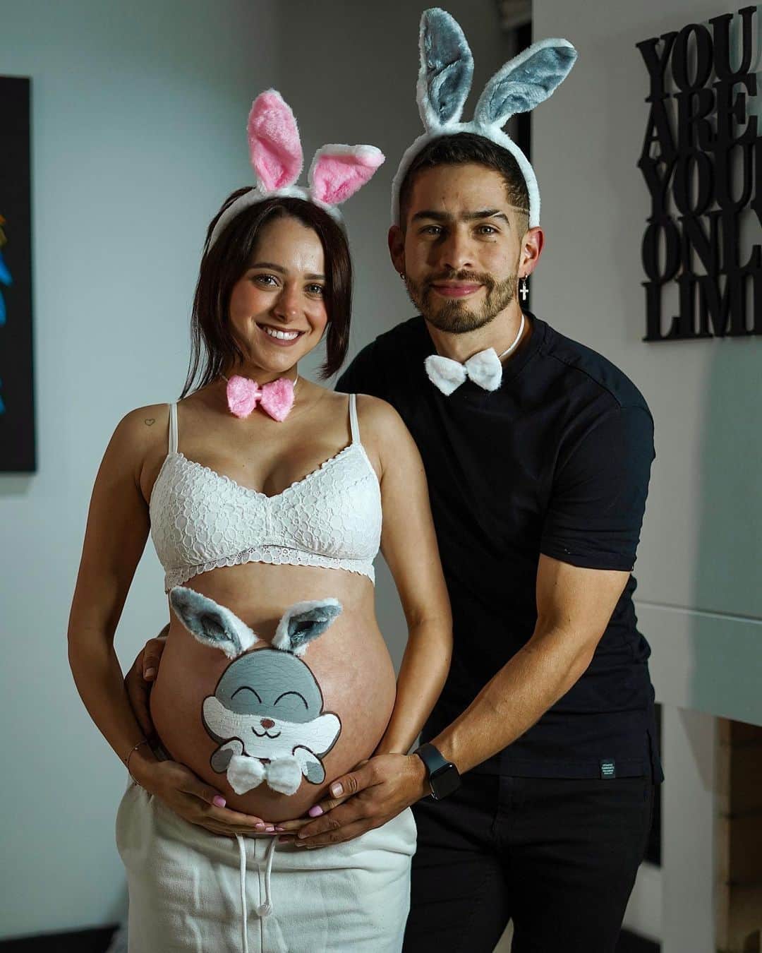 ミッチェル・オルベラのインスタグラム：「El primer disfraz de Íker 🎃🐰」