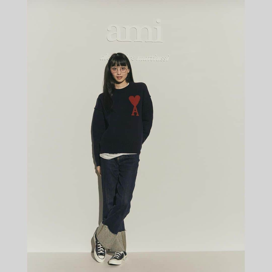 月山京香さんのインスタグラム写真 - (月山京香Instagram)「. ami paris 23FW❤️ ネイビーニットはカジュアルコーデにもマッチしてお気に入り！  @amiparis  #pr #AmiFW23 #amiparis」11月1日 22時10分 - i_am_kyoka_yade