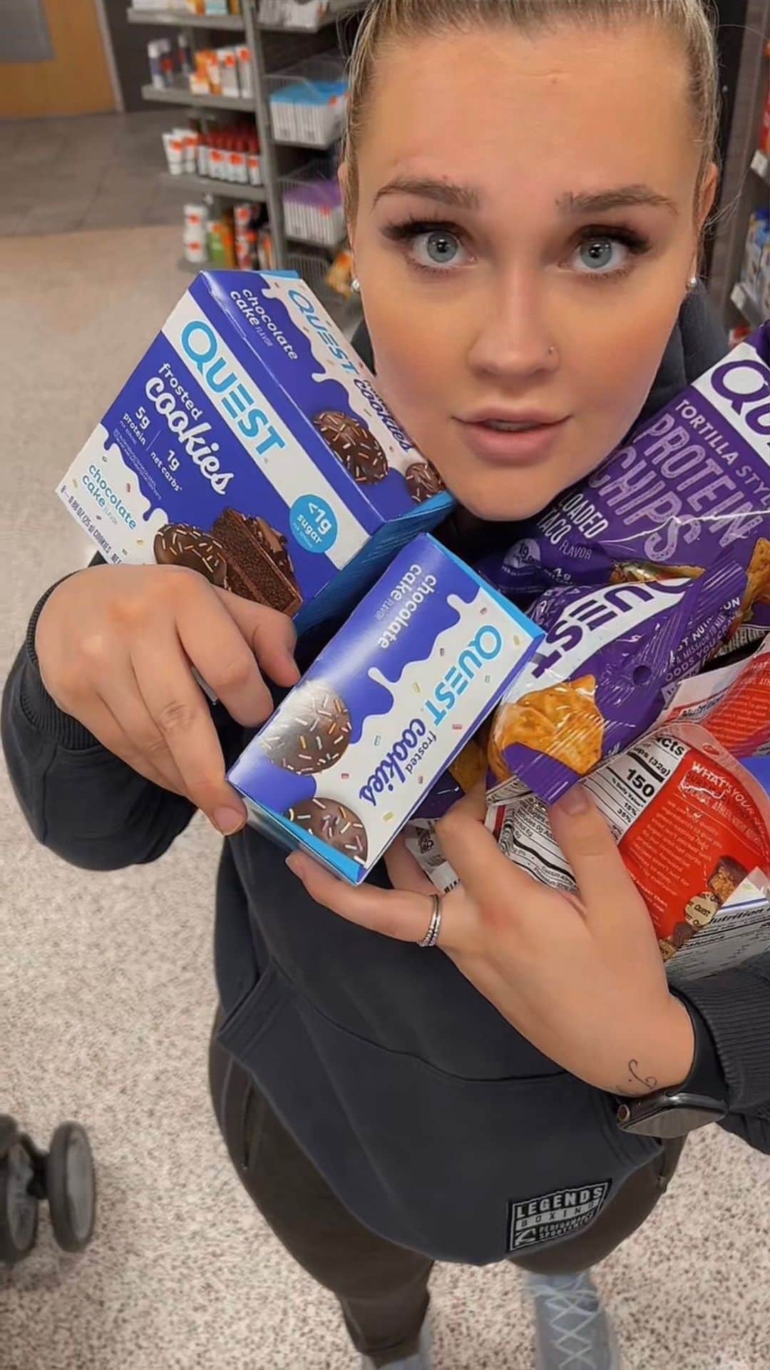 questnutritionのインスタグラム：「Quest over!!!! Head on down to your local Kroger to grab yours!! #ad #onaquest #questpartner」