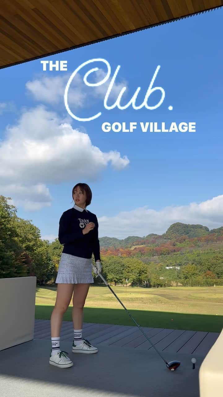 藤澤響花のインスタグラム：「ここの練習場がスタイリッシュでめちゃくちゃよい⛳️✨  1番感動したのは温泉のお湯とサウナ🥺 宿泊者特典で24時までたっぷり堪能した♨️  #theclub#ゴルフ女子#ゴルフ#ゴルフ男子#ゴルフ場#群馬#高崎#ゴルフ練習#ゴルフスイング#スイング動画#ゴルフ動画#打ちっぱなし#ドライビングレンジ#ゴルフ場#golf#golfswing#swing#golfgirls#girlsgolf#japanesegirl#golflife#instagolf#golfstagram#fyp #골프#골프스타그램#골프웨어#กอล์ฟ」