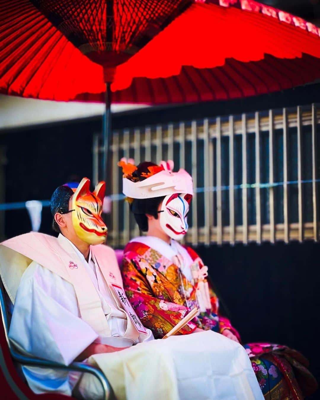 元木行哉のインスタグラム：「⁡ いやぁー、関西決戦凄かったですねぇ！🐯⚾️🦬 ⁡ さてさて11月3日の祝日、山口県下松市の奇祭・稲穂祭り(きつねの嫁入り)が開催されます。 今年も、嫁入り行列の練り歩きに参列させていただきます。 毎年たくさんの人で賑わう伝統のお祭り、楽しみにしています。 皆さま、お気をつけてお越しください。 ⁡ 11月もがんばりましょう！ ⁡ #きつねの嫁入り  #山口県  #下松市  #稲穂祭り  #祭り  #祝日  #japanesefestival」