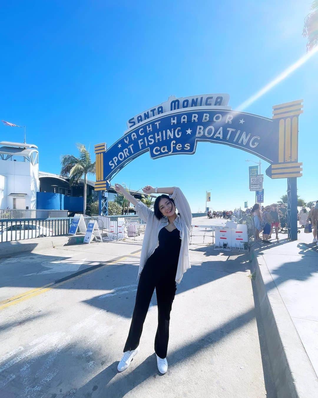 片山萌美のインスタグラム：「🎡  色々な映画で観て 憧れていた Santa Monica Pier🎡  行けて嬉しい...!!!!  #losangeles #santamonica #santamonicapier #過去pic #moemikatayama」