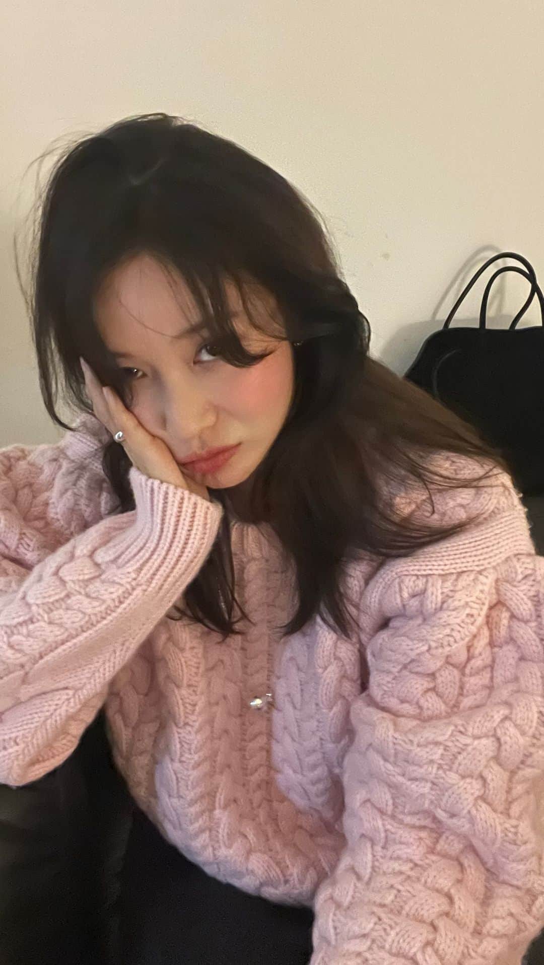 のインスタグラム：「포기…정보는 이따가롬」