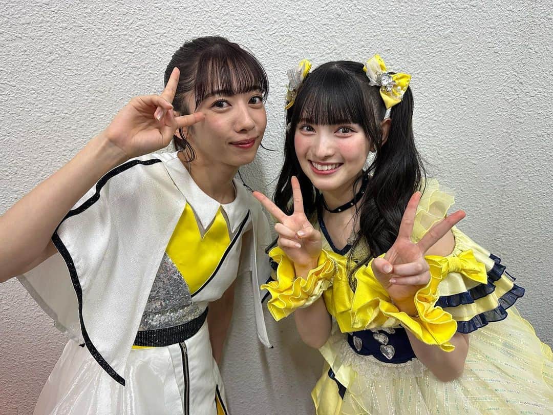 真山りかさんのインスタグラム写真 - (真山りかInstagram)「. ⁡ 玉井先輩といっぱいの後輩たち ⁡ #玉井詩織 さん #菅田愛貴 ちゃん #坂本遥奈 ちゃん #吉川ひより ちゃん #希山愛 ちゃん #三田美吹 ちゃん #茜空 ちゃん #いぎなり東北産 ⁡ special thanks #姫 ⁡ #スタプラ ⁡ #まやまにあ ⁡ .」11月1日 22時44分 - ma_yama_official