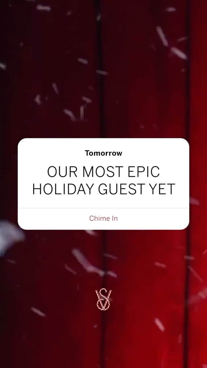 ヴィクトリアズ・シークレットのインスタグラム：「There’s just one more sleep until we reveal the certified-platinum headliner of the festive season.」