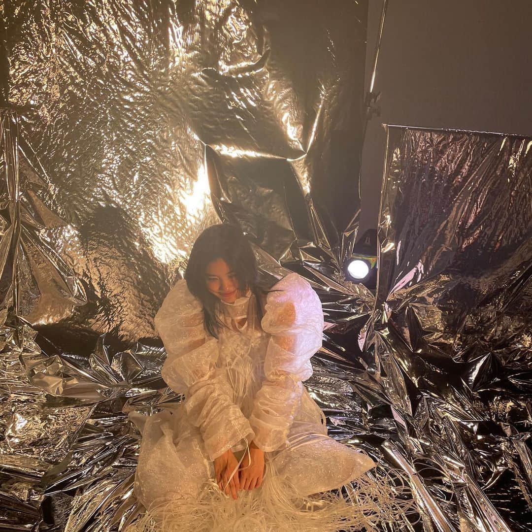 のインスタグラム：「“Crystals are made out of miracles”💎」