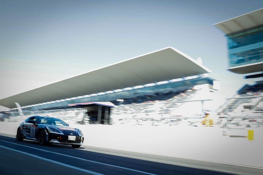 中山雄一さんのインスタグラム写真 - (中山雄一Instagram)「GR86/BRZ Cup🚗 ⁡ ⁡ 予選は11位。 決勝は6位でした。 ⁡ 今大会も  @typ_racing  と力を合わせてがんばりました💪 ⁡ だんだんと摩訶不思議感は減ってきていますが、 最終戦はなんだかよくわかんなくてもいいので、勝てるといいです🏆  #gr86 #茨城トヨペット #grガレージつくば」11月1日 23時05分 - yuone_n