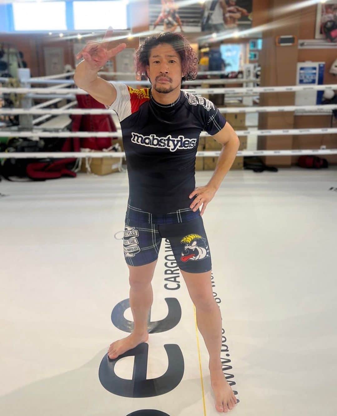 前口太尊のインスタグラム：「T-Shirts RASH GUARD TARTAN ＆ PANTS SHORT SPATS TARTAN mobstyles.tokyo  #mobstyles #kickboxing」