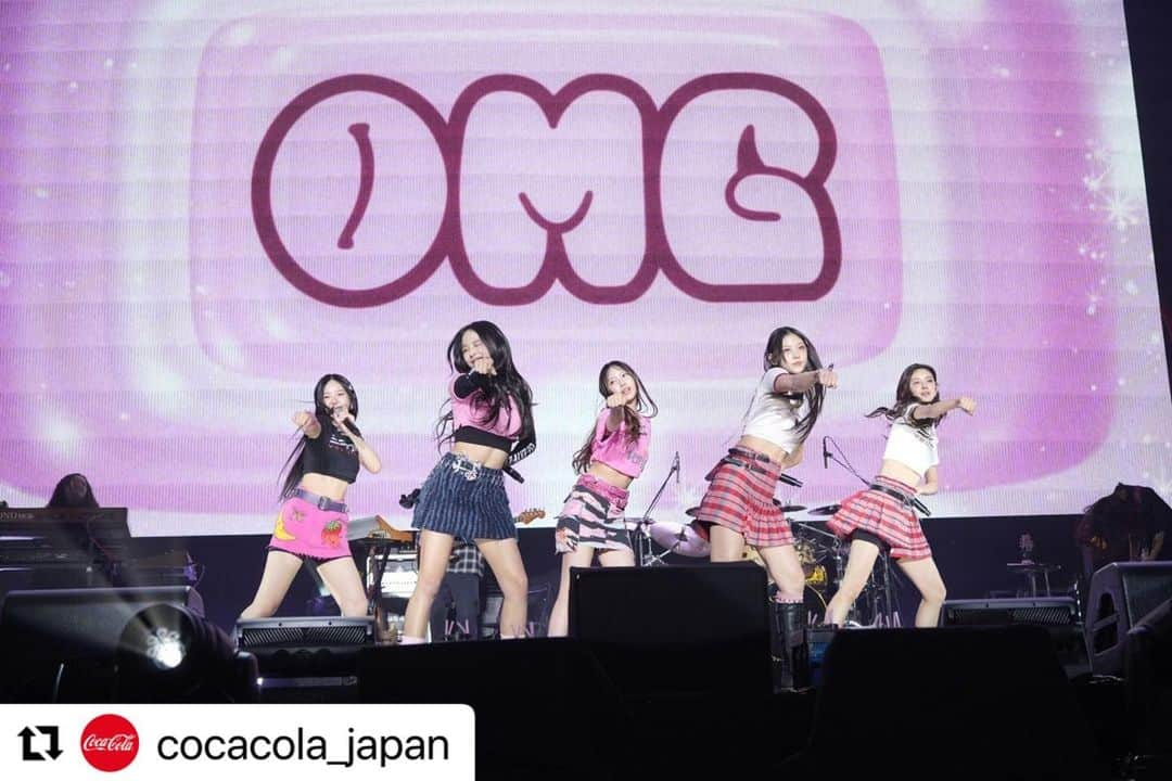 磯貝一樹のインスタグラム：「Oct 7,8 I was on stage as a support guitarist for NewJeans. @newjeans_official  Can you find me? 코카콜라 맛있다  #Repost @cocacola_japan with @use.repost ・・・ 『Coke STUDIO SUPERPOP JAPAN 2023』が終わって数日経ちますが、まだ余韻に浸っております、、、  本当に最高の2日間でした。 アーティスト、運営スタッフ、ご来場いただいたすべてのみなさまに感謝です🥹   来年も #SUPERPOPで会いましょう 👊🎶  #CokeSTUDIO音楽って魔法だ​」