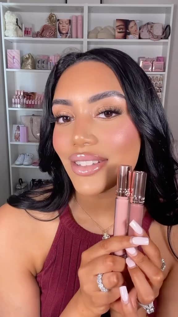 Anastasia Beverly Hillsのインスタグラム：「Things we’re adding to cart at the @sephora Savings Event before they sell out ☝🏾☝🏾 Click the link in bio to shop now!  📸: @kallyrr   #AnastasiaBeverlyHills」