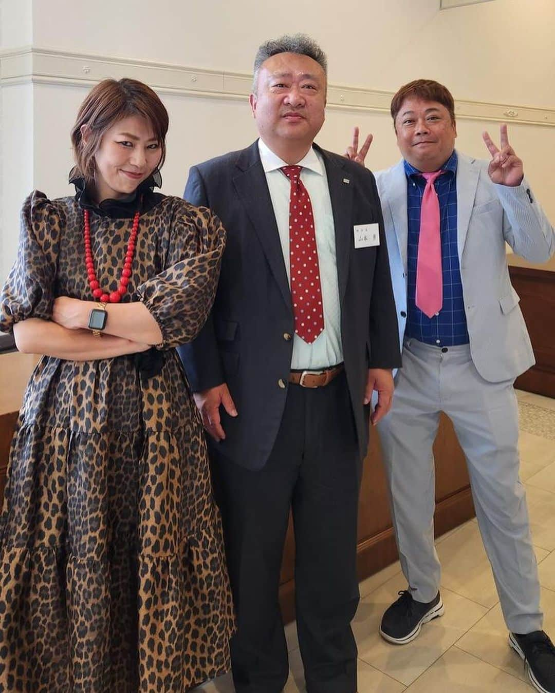 赤プルさんのインスタグラム写真 - (赤プルInstagram)「東京製綱労働組合OB会様に呼んで頂き、 チャイムで30分ステージやらせてもらいました！ 12年くらい前に私をイベントで見てくださり、 やっと呼べた！念願叶ったなどと言っていただき、めちゃくちゃ感激しました🤩 本当に嬉しかったなぁ。 まだまだ夫婦で頑張っていきます✨ 本当にありがとうございました✨  お弁当も豪華でおいしかった！  #夫婦コンビチャイム #営業のお問い合わせは #太田プロまで」11月2日 9時23分 - puluco_a