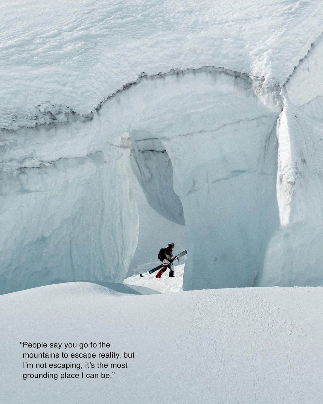 アークテリクスさんのインスタグラム写真 - (アークテリクスInstagram)「Pro skier and filmmaker Michelle Parker (@myshellparker) cares for her ailing father, but it’s no sacrifice. It’s “a beautiful dance.” And it gives the mountains a new role to play for both of them.   See the link in our bio for the full story. #NoWastedDays」11月2日 1時03分 - arcteryx