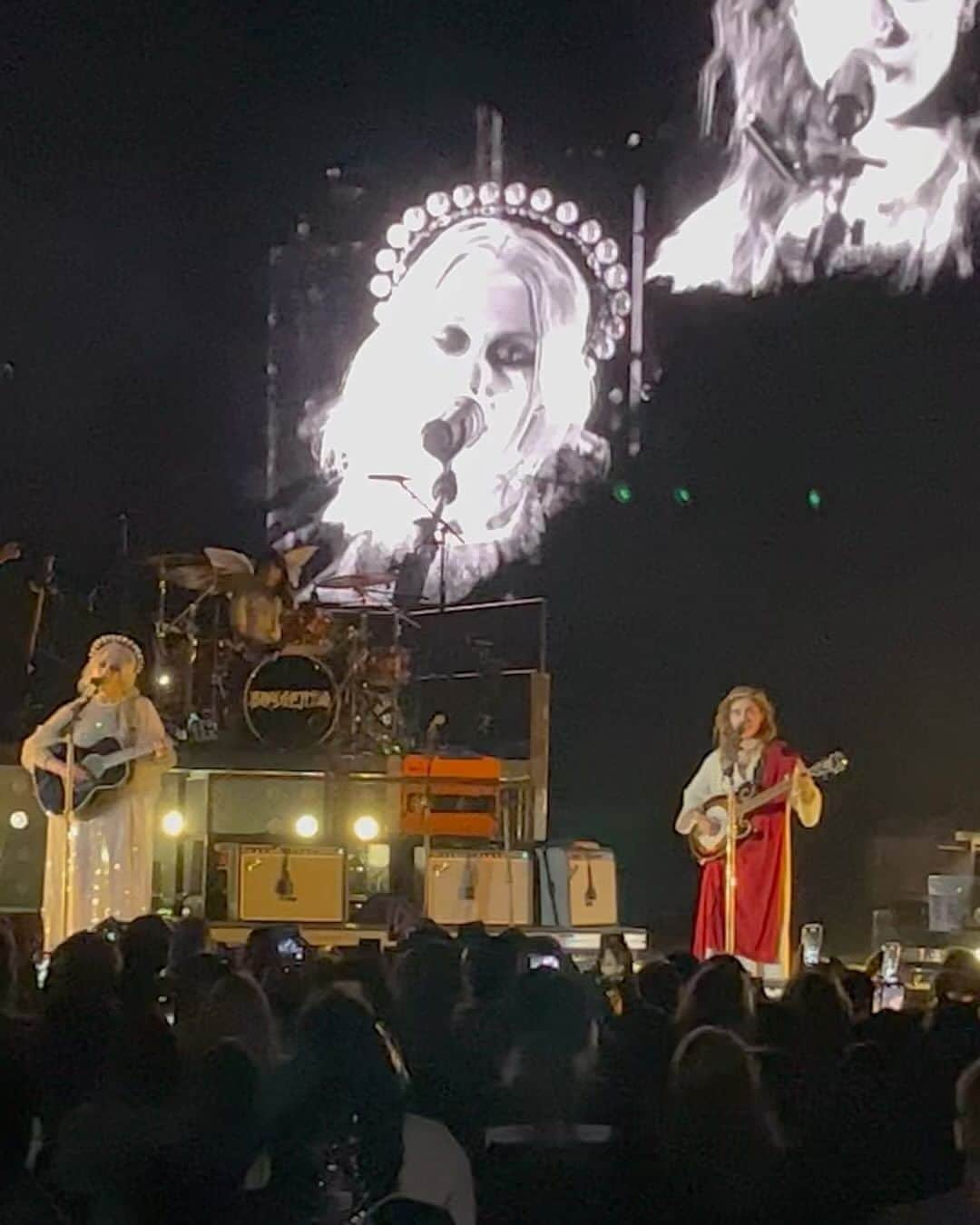 ジェイ・ハガリーのインスタグラム：「#BoyGenius at The Hollywood Bowl. #holy$hit #ohmygod. #pheobebridgers #lucydacus #julienbaker #church」