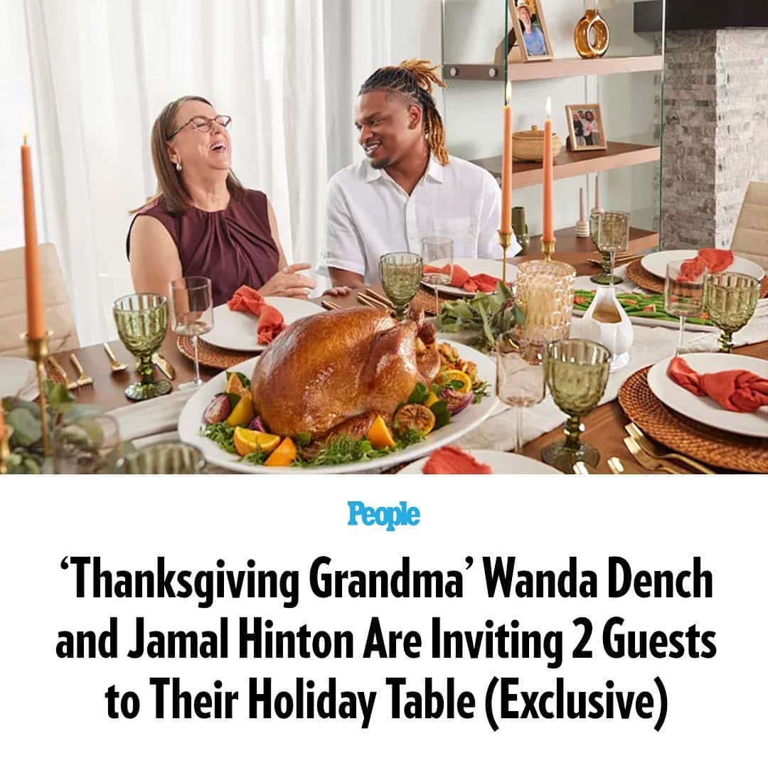 People Magazineさんのインスタグラム写真 - (People MagazineInstagram)「Wanda Dench and Jamal Hinton, whose unlikely friendship began when Dench mistakenly texted a then-teenage Hinton to invite him to Thanksgiving dinner in 2016, are planning to share another Thanksgiving together — and this time, they’re bringing more guests! Seven years later, the duo are partnering with Airbnb to invite two people to book a stay at Dench’s home in Prescott, Arizona, and join them for the festivities. Tap the link in bio for all the details! | 📷: Desert Lens」11月2日 1時33分 - people