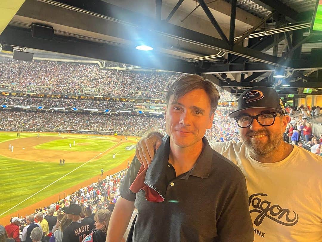 Jimmy Eat Worldのインスタグラム：「Thanks to the @dbacks for hosting us last night! Regardless of the outcome it was an incredible experience to be at the ballpark rooting for our boys on the diamond in the WORLD FREAKING SERIES! Now let’s win 3 in a row!! #EmbraceTheChaos  #SNAKESALIVE 🐍」