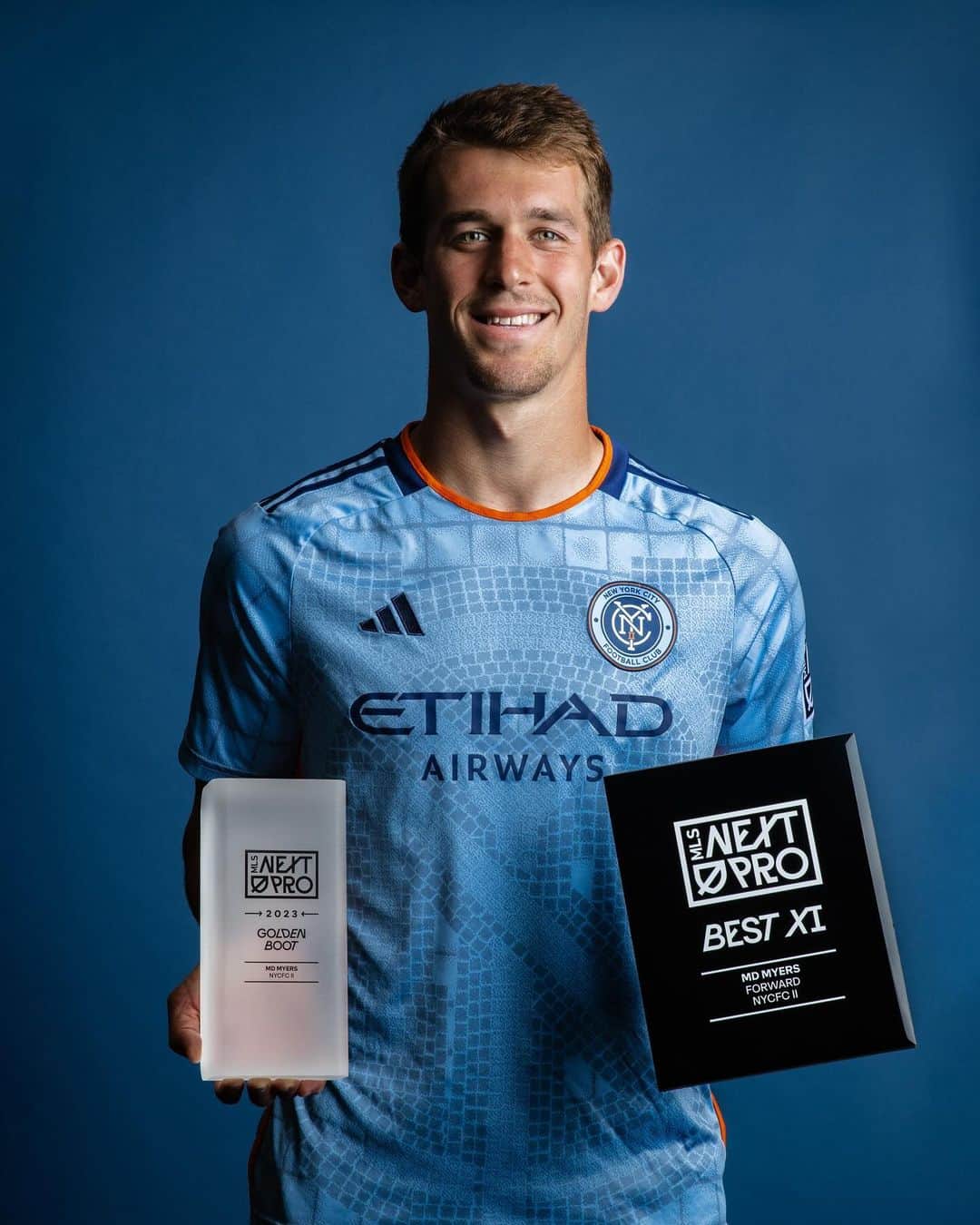 ニューヨーク・シティFCのインスタグラム：「Striking gold 🤩 #ForTheCity  @md_myers7 crushed it in his debut year in @mlsnextpro with 19 goals and 5 assists.」