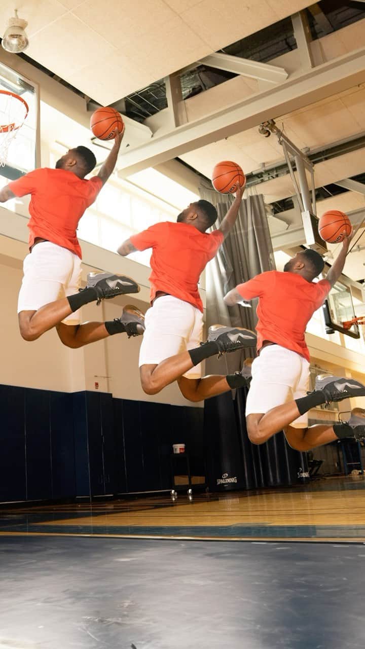 アンドワンのインスタグラム：「Jumping into indoor court season   #and1life #and1 #and1basketball」