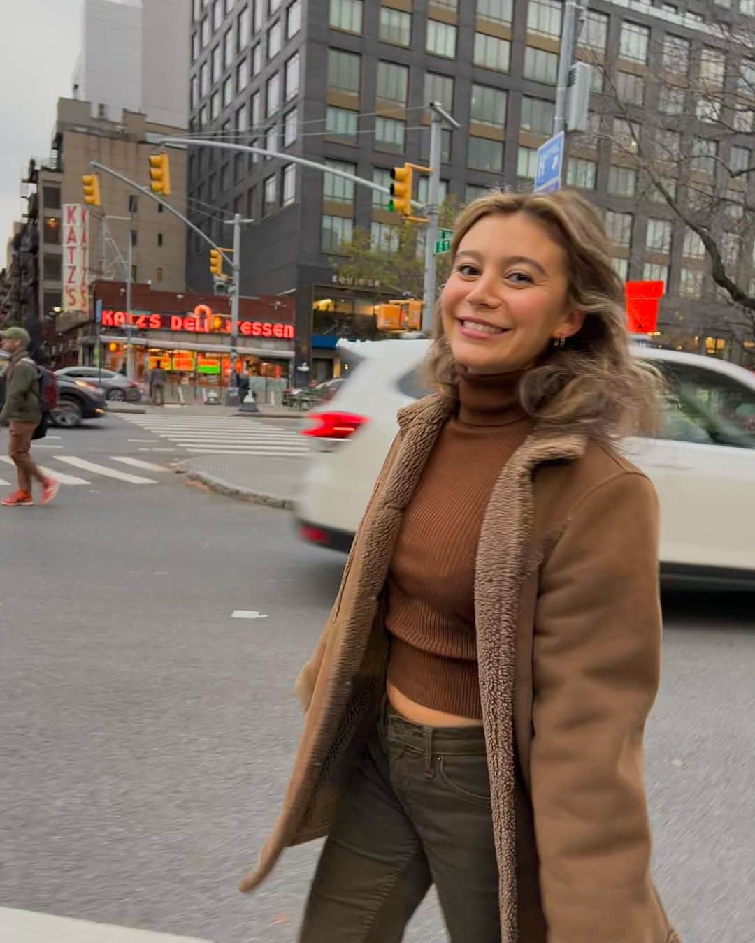 G・ハネリウスさんのインスタグラム写真 - (G・ハネリウスInstagram)「🧸🤎🍂」11月2日 3時18分 - ghannelius